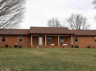 18 Hickory Dr, Waynesboro, VA 22980