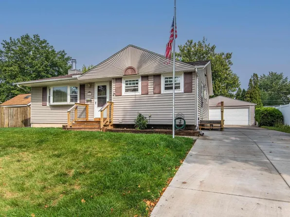4815 51st Ave, Moline, IL 61265