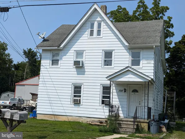 108 E Pacific Ave, Minotola, NJ 08341