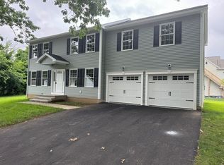 91 Tilton St, Springfield, MA 01109