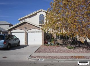 717 Milton Henry, El Paso, TX 79932