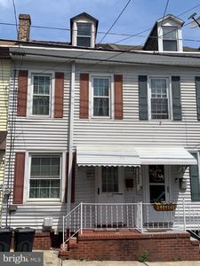 810 W Norwegian St, Pottsville, PA, 17901