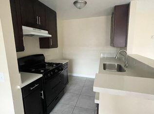 940 Olive Ave APT 202, Long Beach, CA 90813