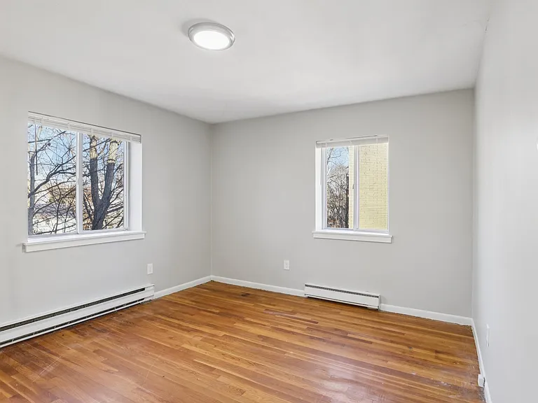 20 Thorn Street — Photo 7