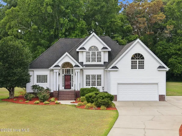 2602 Spring Creek Drive, Grimesland, NC 27837