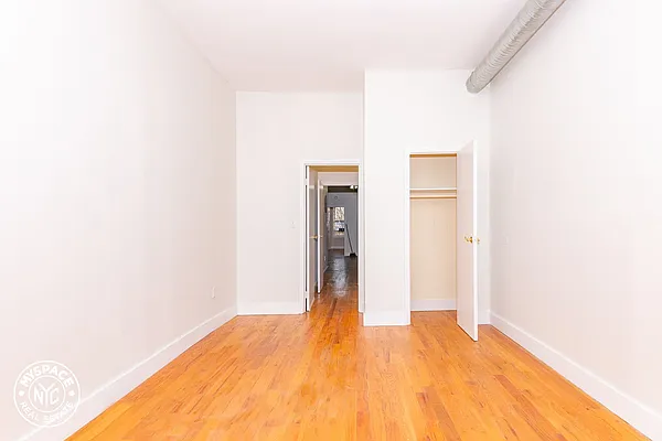 Rented by MySpaceNYC | media 17