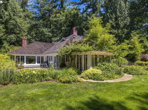 5406 SW Woods Ct, Portland, OR 97221