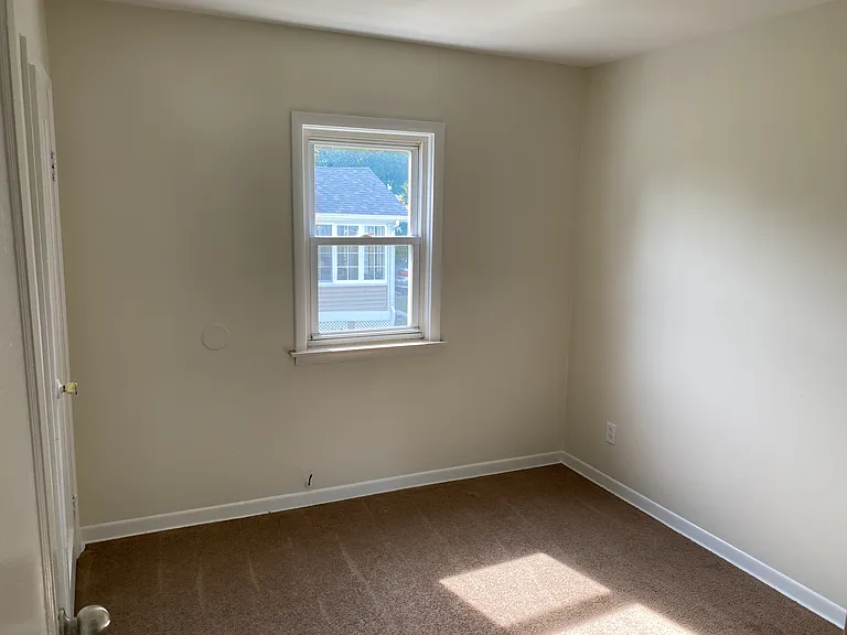 1816 Howard St — Photo 17