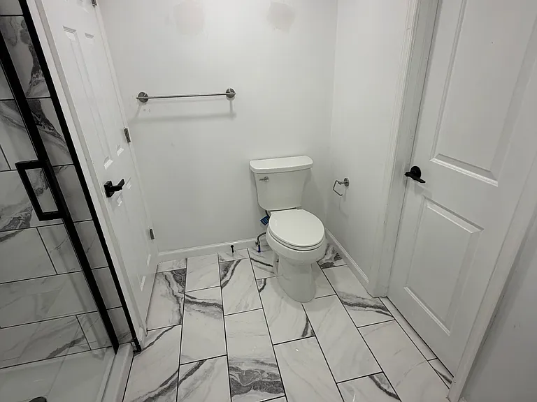 511 W Venango St #1 — Photo 10
