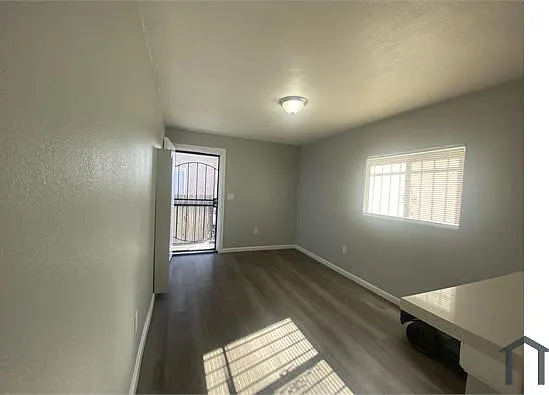 2 bed, $1,950 — Photo 4