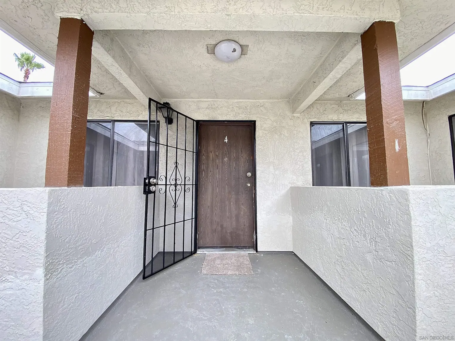 2 bed, 1.0 bath, 825 sqft, $1,995 — Photo 4