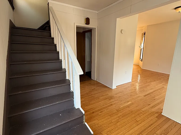 68 Saint John Ave — Photo 6