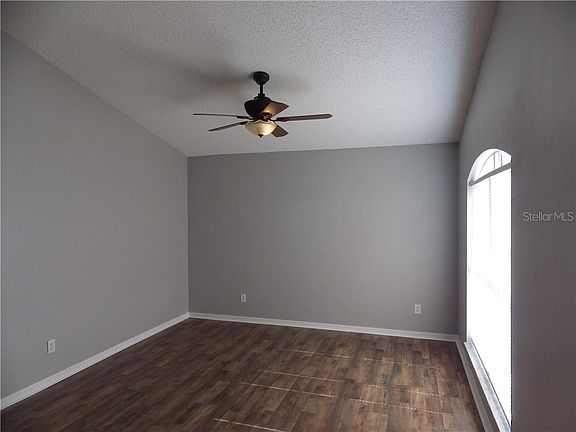4th image of 326 Lake Charles Dr