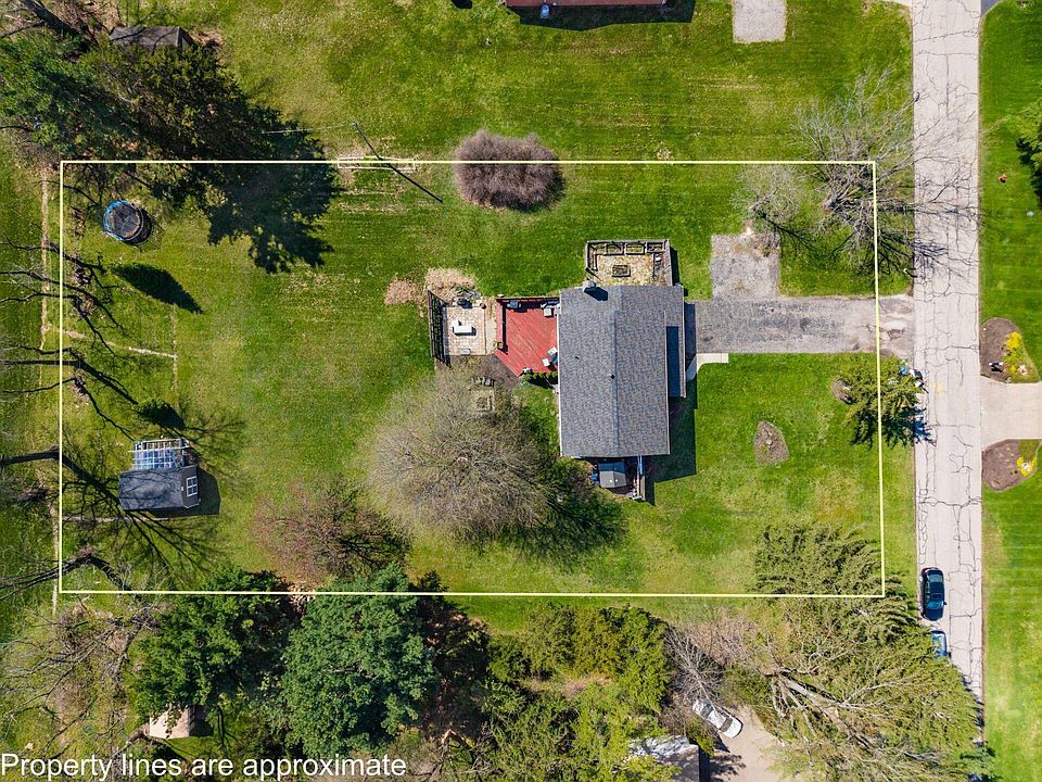 2nd image of 6869 Cedar Brook Pl