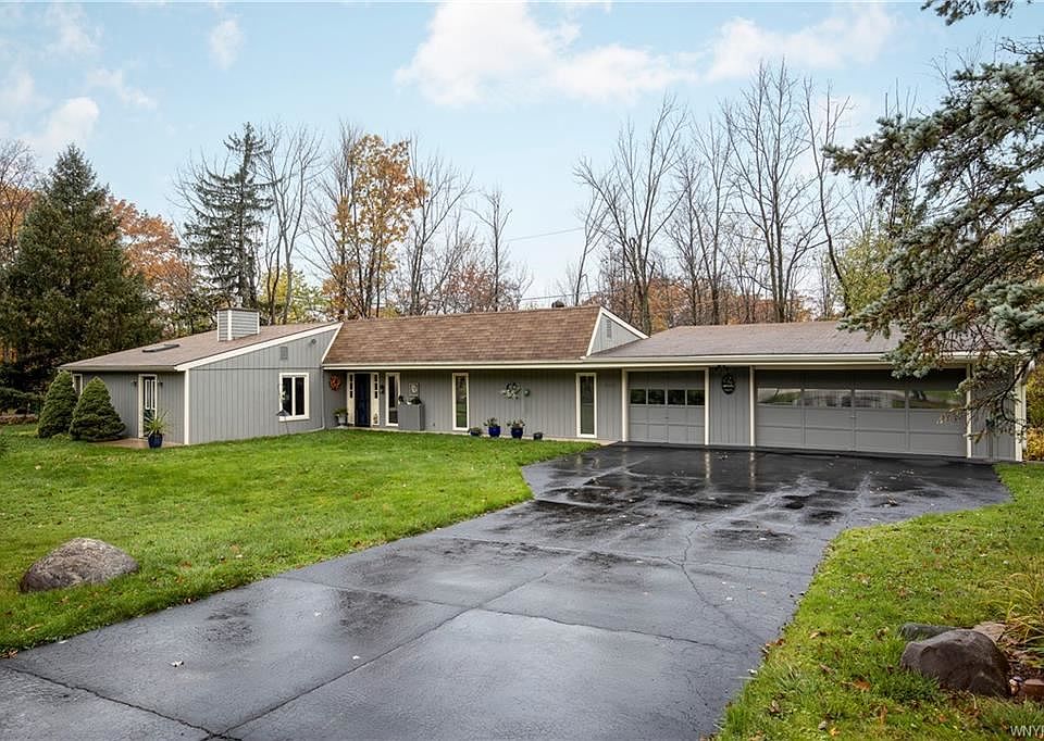 1st image of 4982 Burlbrook Dr