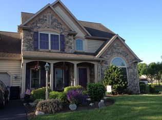 1402 Earl Ave, East Earl, PA 17519