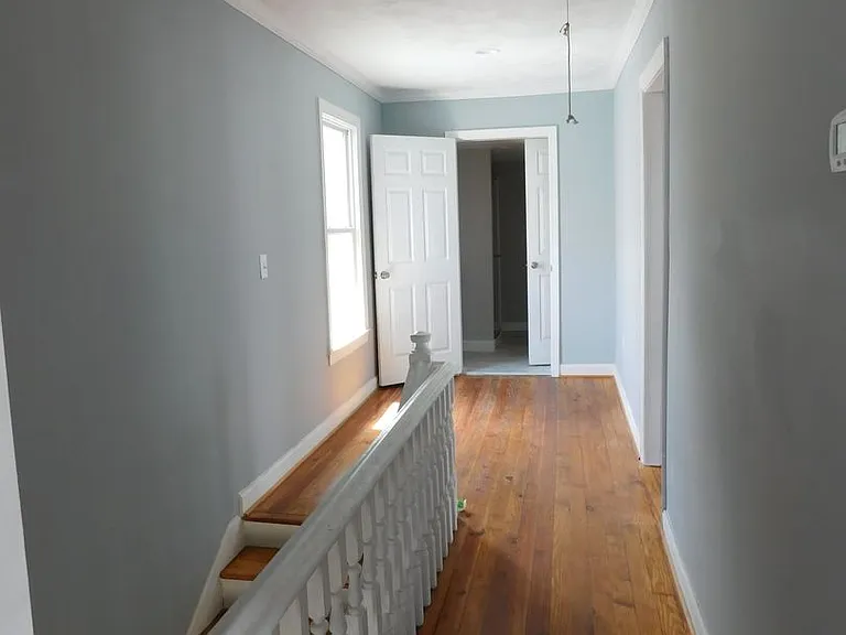 304 Avenue A — Photo 10