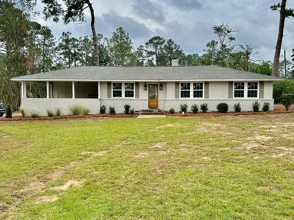 1208 Gornto Rd, Valdosta, GA 31602