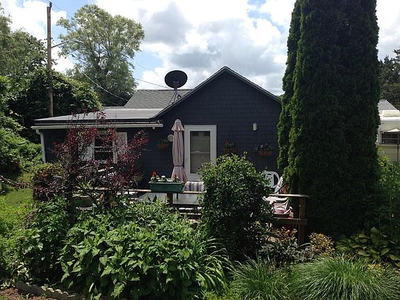 2nd image of 34 Avenue B