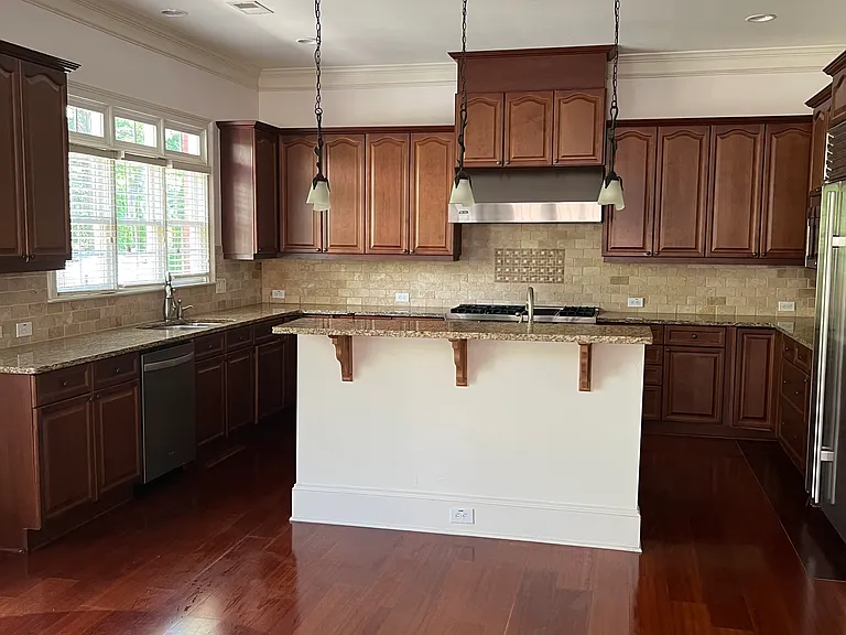 440 Wembley Cir — Photo 9