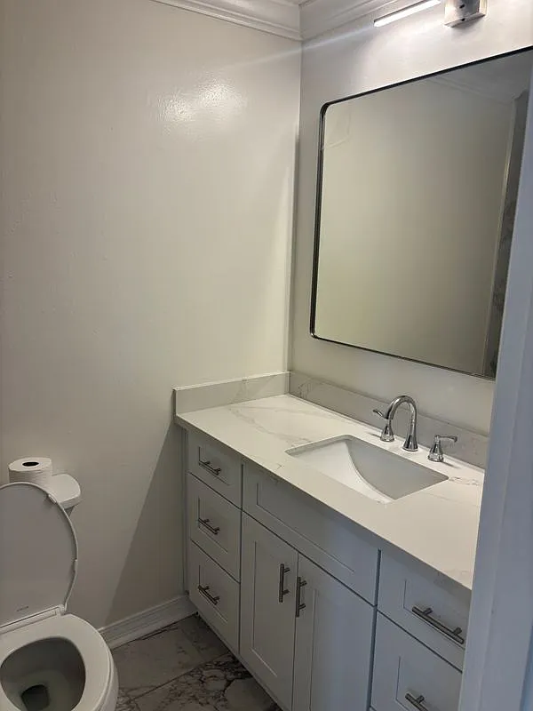 3 bed, 2.0 bath, 1300 sqft, $1,900 — Photo 1