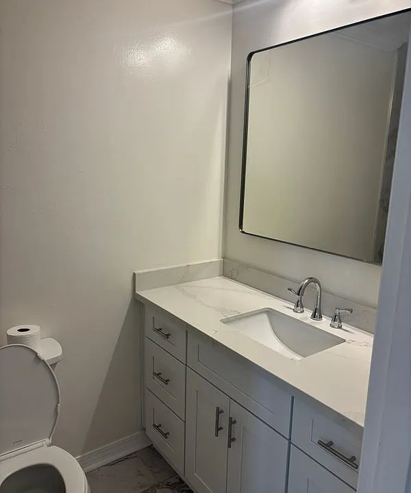 2160 Esplanade Pl