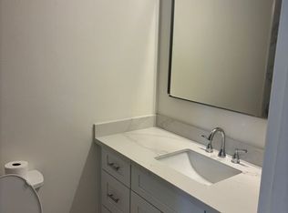 2160 Esplanade Pl, Terrytown, LA 70056