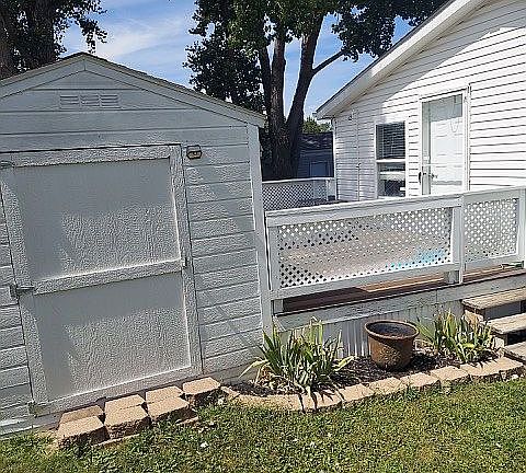 Back Deck / Hot Tub- Shed