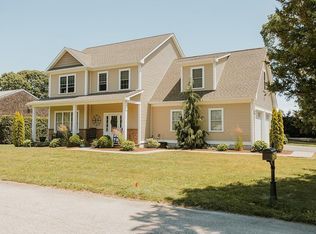 164 Overlook Dr, Warwick, RI 02818