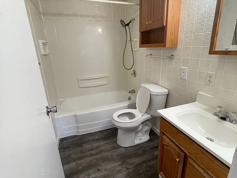 203 Highridge Ave — Photo 6