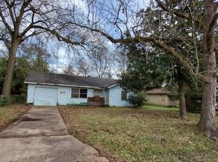 1900 11th St, Orange, TX 77630