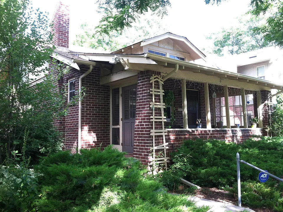 657 Jackson St