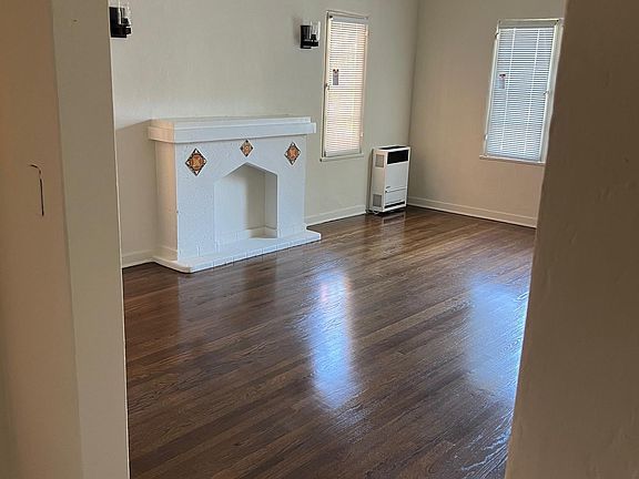 5th image of 621 S Cloverdale Ave APT 102