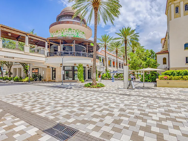 630 Sapodilla Ave #112 — Photo 43
