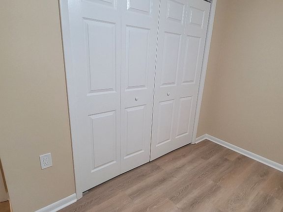 2nd image of 26 Sandyhook Rd