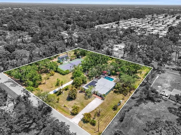 2910 49th St, Sarasota, FL 34234