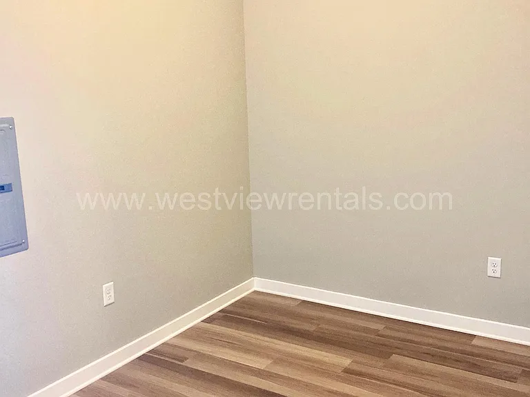 1010 Railroad Ave — Photo 276