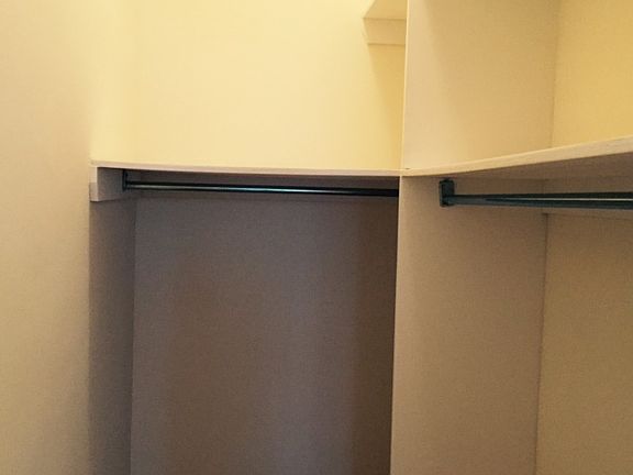 3rd image of 1205 Lexington Ave Frnt 1