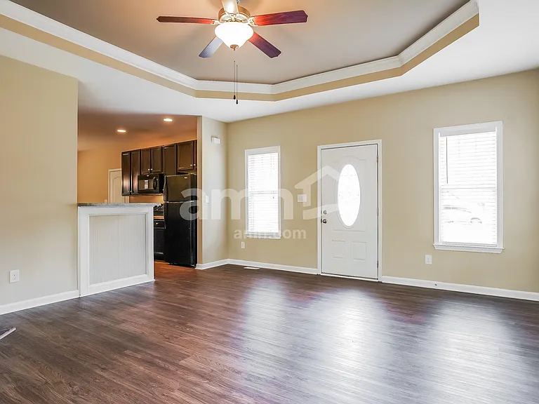 48 Kings Canyon Ct — Photo 7