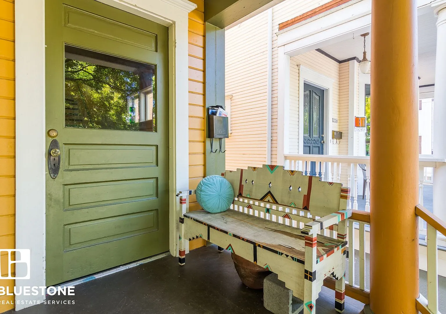 Furnished & Stylish 3 bedroom 1.5 bath home in bustling NW Portland — Photo 2