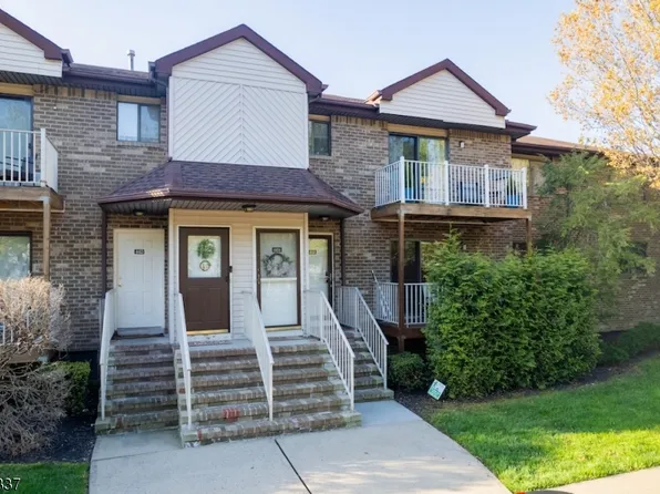 4416 Birchwood Ct #16, North Brunswick Twp., NJ 08902