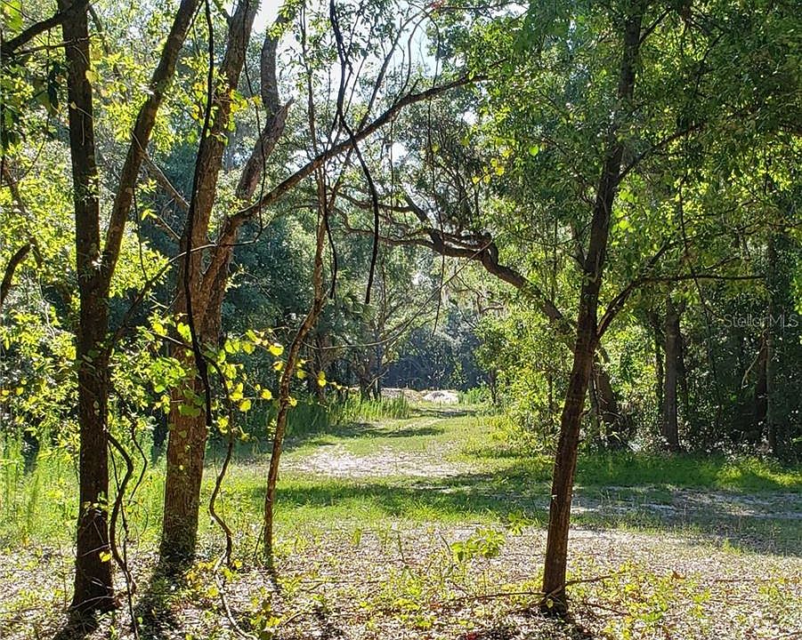 2nd image of 2736 Valerie Ave