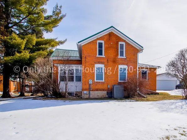 611 E Burnett St, Beaver Dam, WI 53916