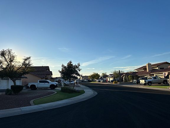 4th image of 7209 W Larkspur Dr