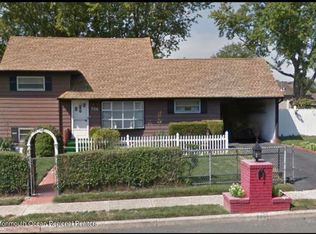 706 Sand Pl, Neptune, NJ 07753