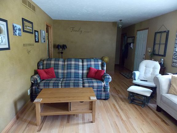 5th image of 1258 N 6th St