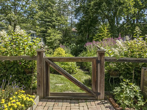 Garden.jpg