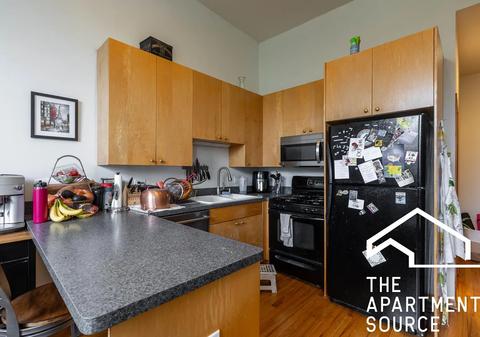3 bed, $2,995 — Photo 2