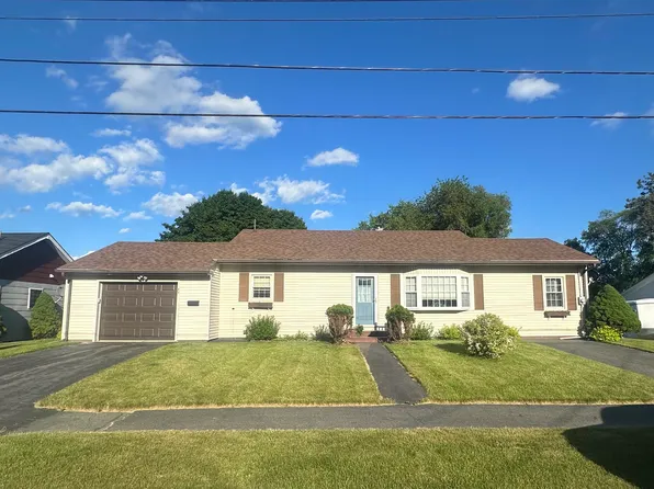 49 Birch Street, East Millinocket, ME 04430