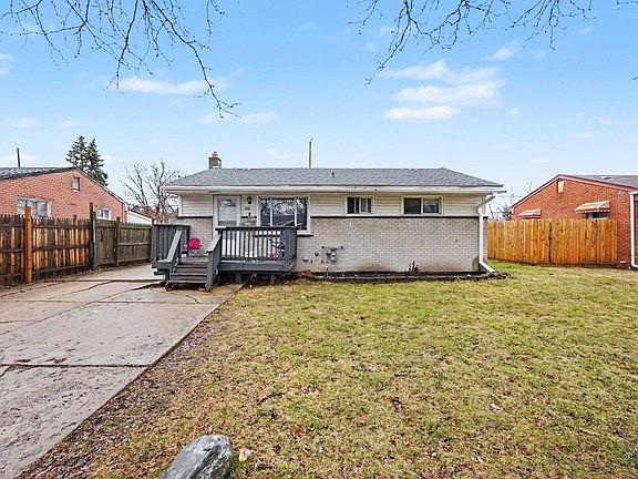 2nd image of 508 Linda Vista Dr